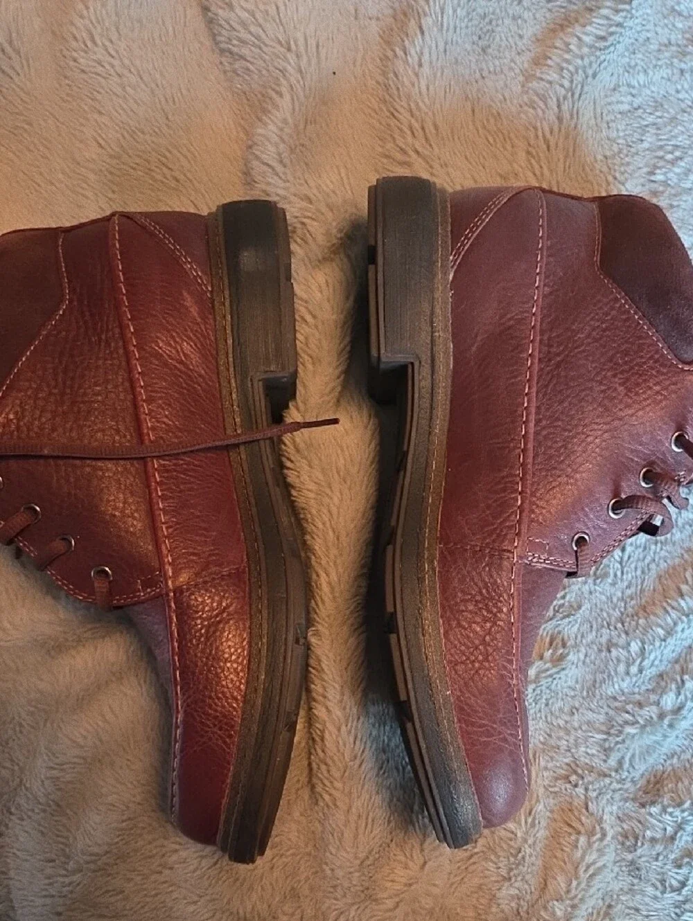 Clarks Men's Burgundy/Brown Leather Chukka Boots